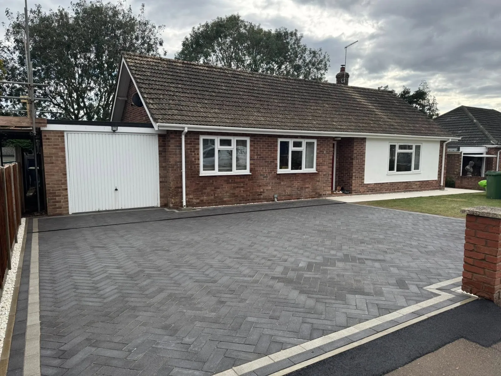 Driveways & Patios work example 5 - UK residential property